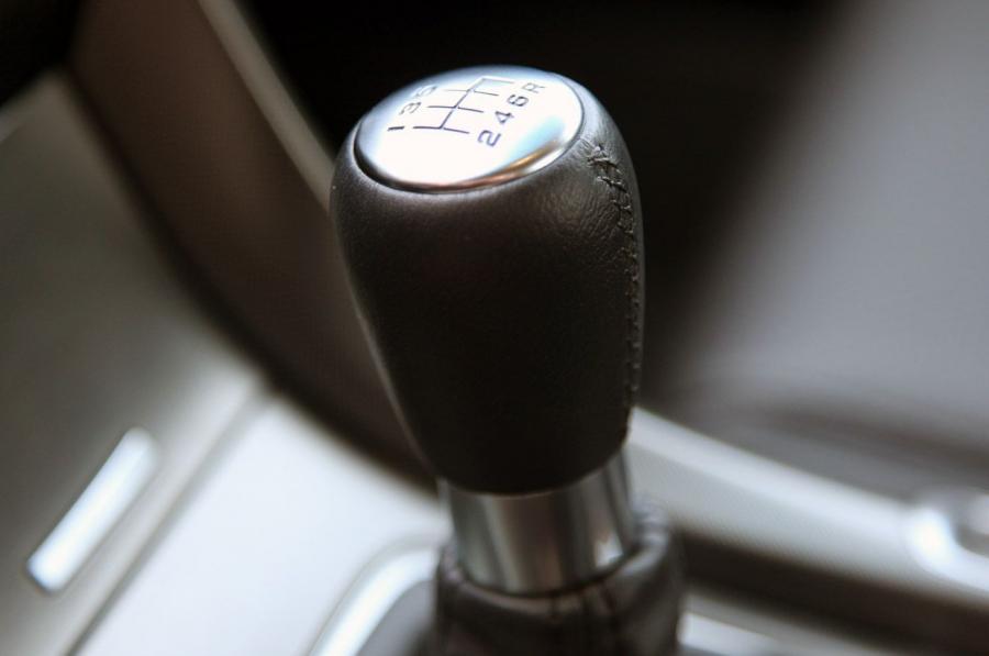 Детали интерьера Acura TL SH-AWD 2011 года  (фото 53 из 101)
